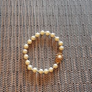 Pearl bracelet